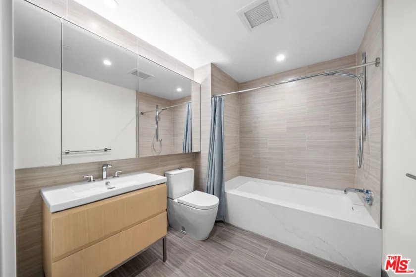 877 Francisco Street #1128 photo 18
