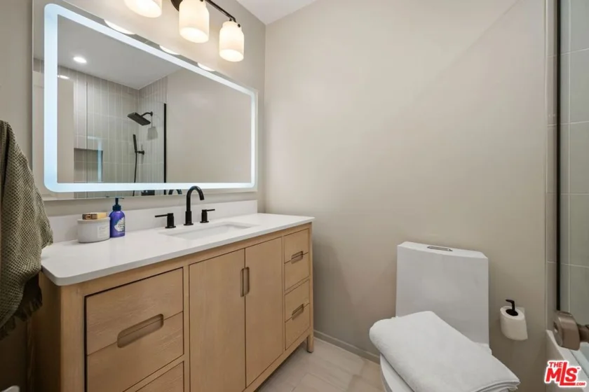 2233 4th Street #3 photo 35
