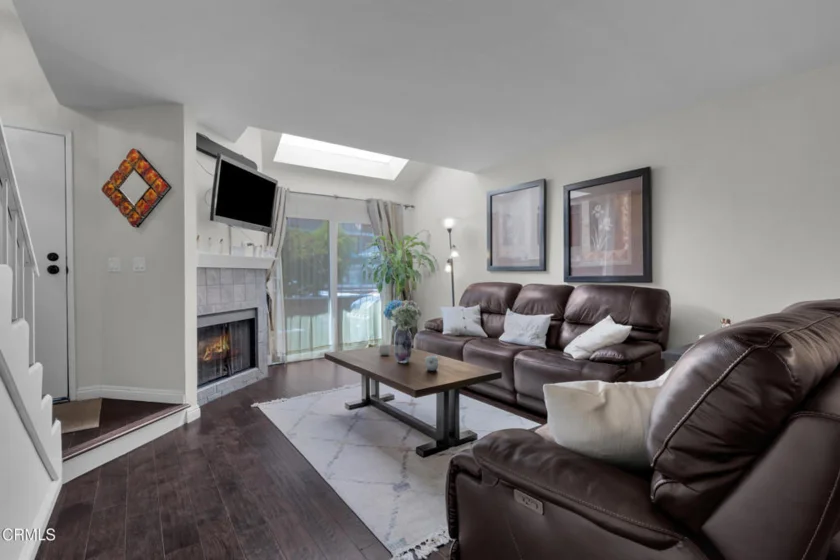 19431 Sherman Way #6 photo 5