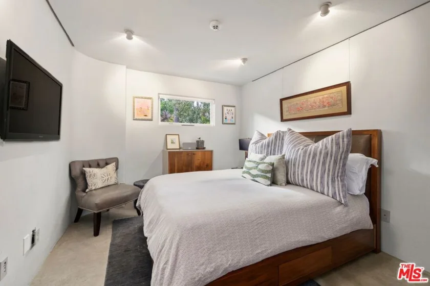24 Eastwind Street #2 photo 23