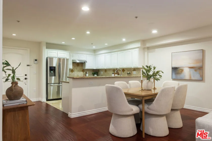 4733 Elmwood Avenue #102 photo 8