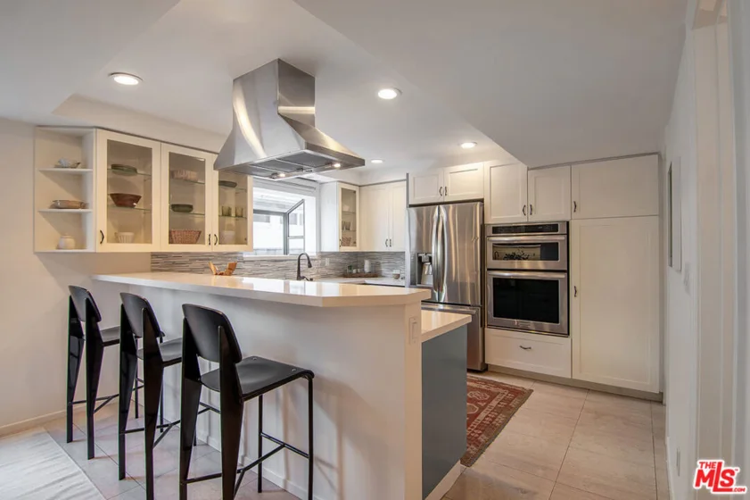 1639 Selby Avenue #B photo 4