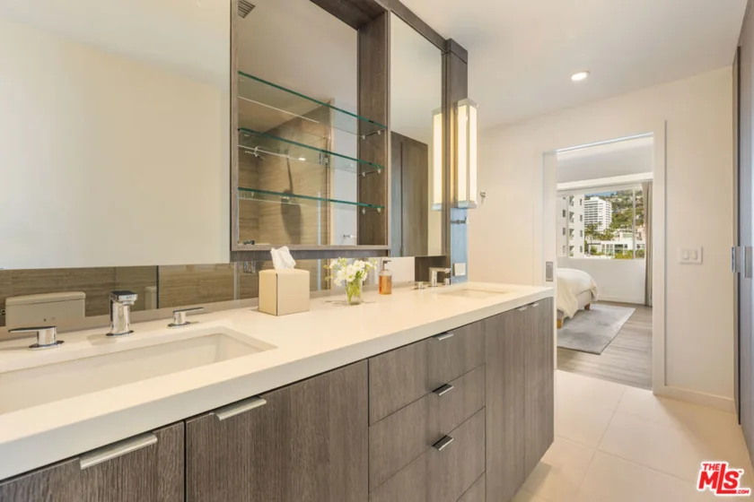 818 N Doheny Drive #803 photo 14