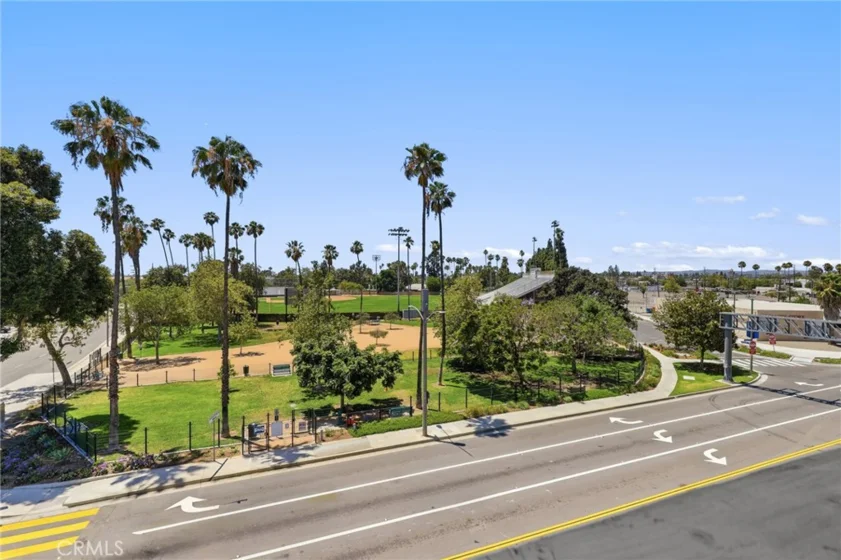 175 W La Palma Avenue #6 photo 34