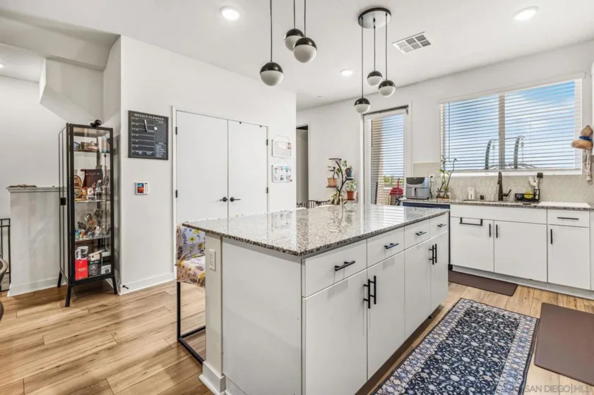 5310 Seacliff Place #11 photo 17