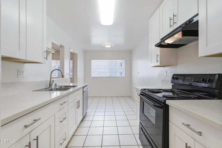 2386 E Del Mar Boulevard #220 photo 9