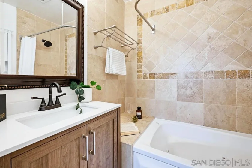 3562 Marlborough Avenue #4 photo 23