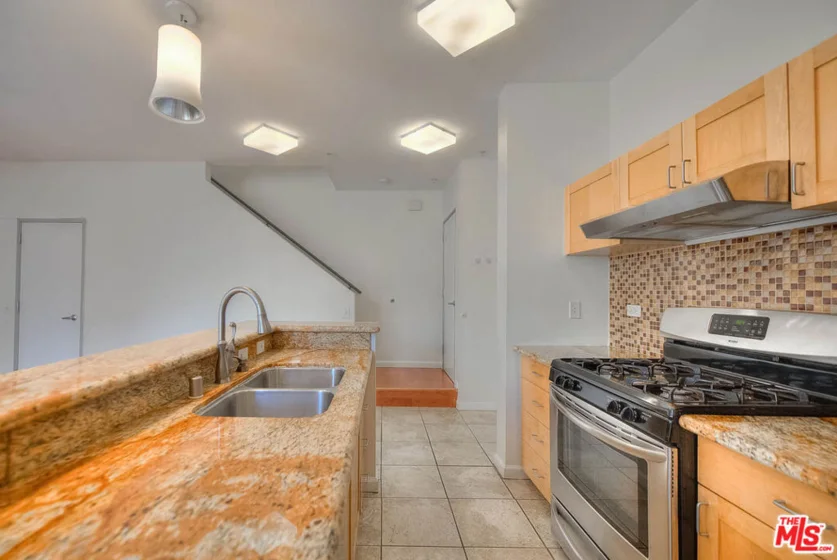 302 E 19th Street #7 photo 6
