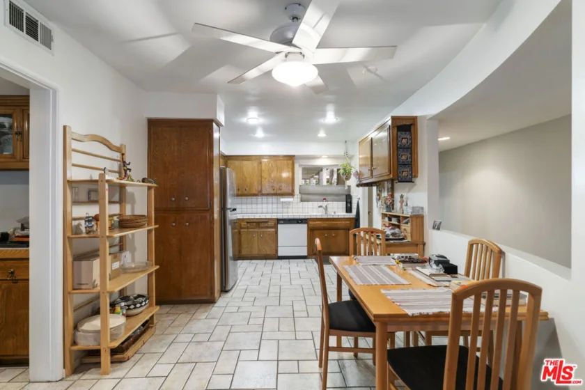 4445 Cartwright Avenue #111 photo 10