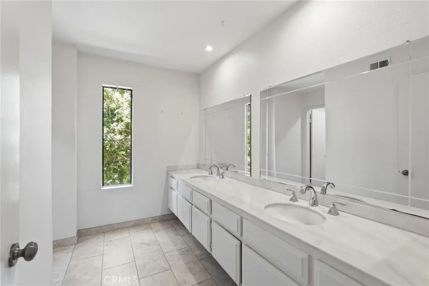 2765 Craig Circle photo 18
