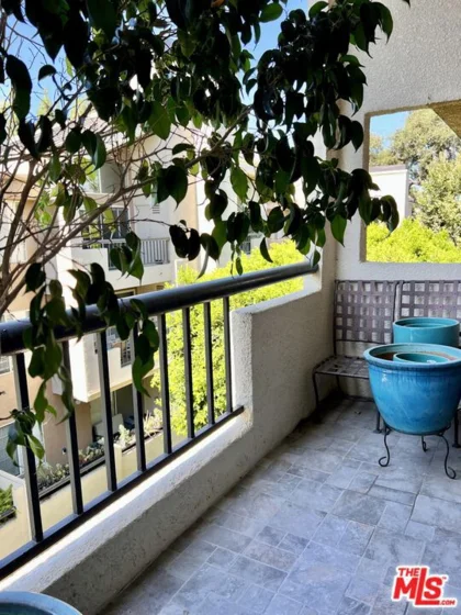 5535 Canoga Avenue #319 photo 20