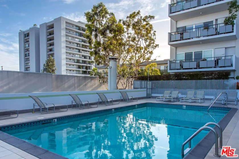 1155 N La Cienega Boulevard #110 photo 33