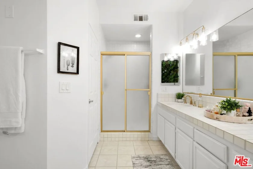 4338 Redwood Avenue #B213 photo 11