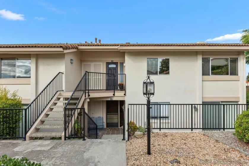 17453 Plaza Cerado #108 photo 2