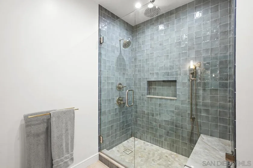 550 Front Street #2802 photo 32
