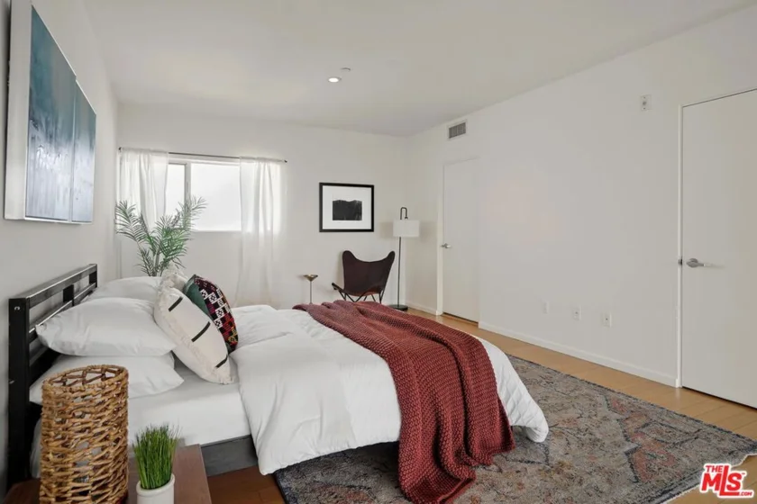803 Wilcox Avenue #10 photo 21