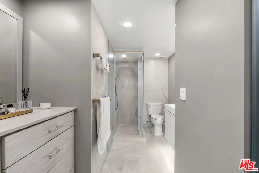 2160 Century Parkway #702 photo 14