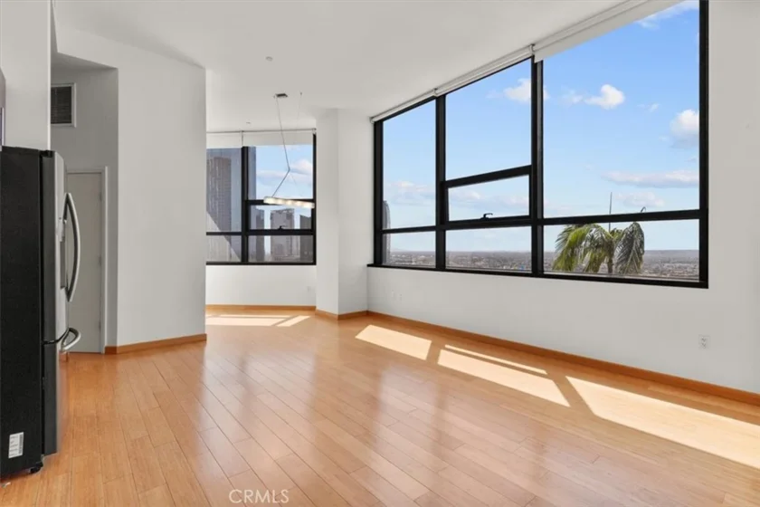 1100 Wilshire Boulevard #1812 photo 17