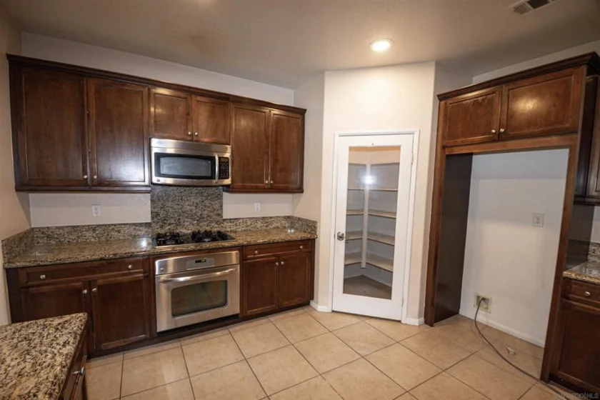 1733 Cripple Creek #4 photo 8