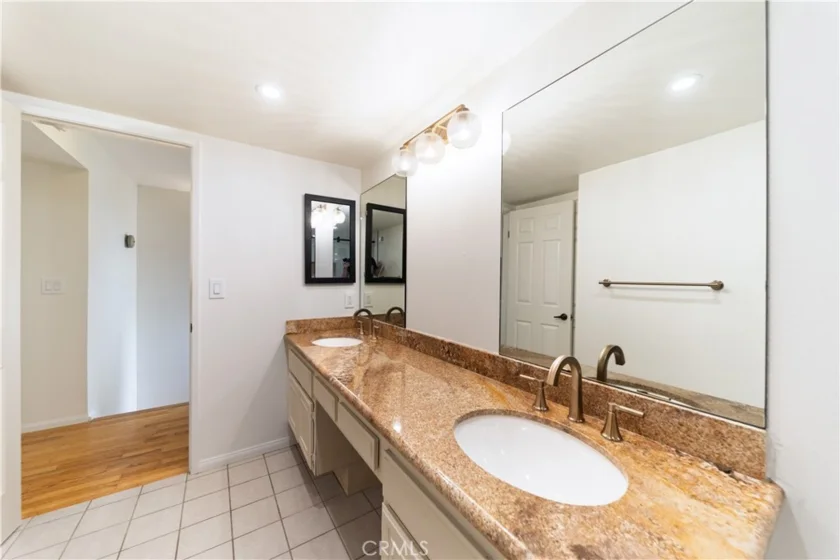 10926 Bluffside Drive #32 photo 15