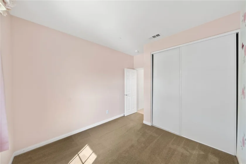 43044 Greene Circle photo 18