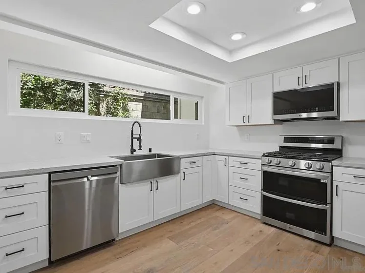 4008 Ampudia Street photo 25