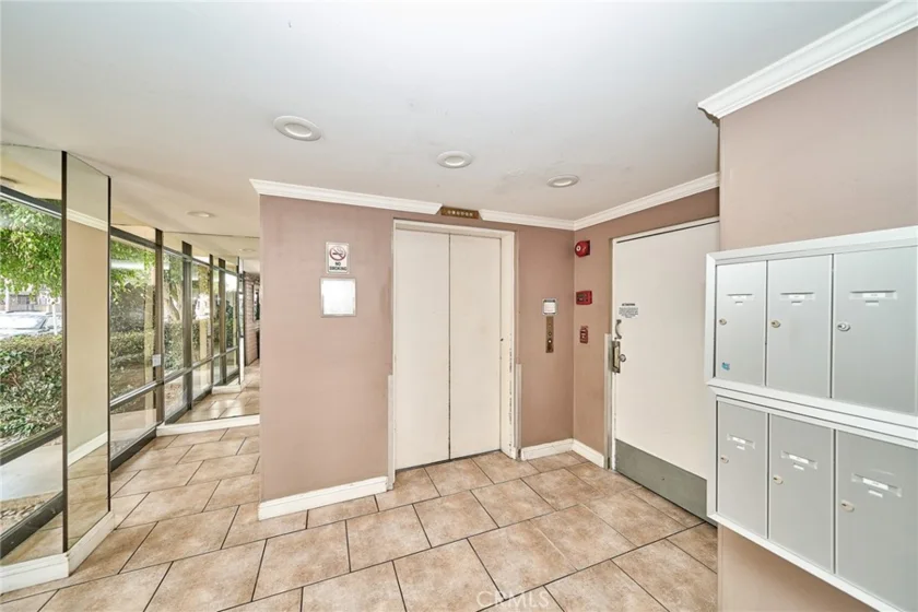 605 Redondo Avenue #203 photo 29