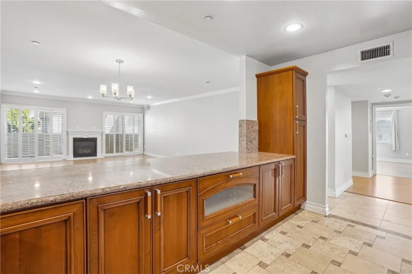 1828 Glendon Avenue #PH1 photo 8