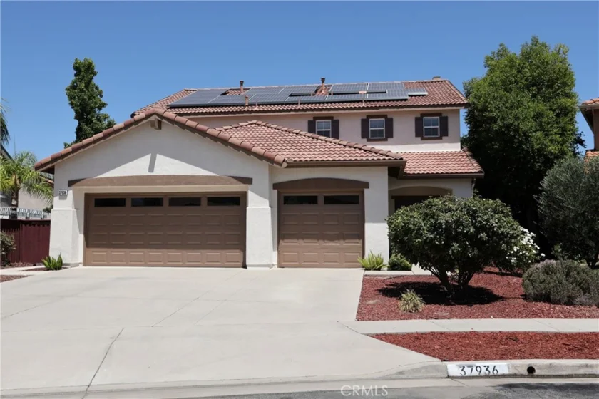 37936 Sawleaf Place photo 1