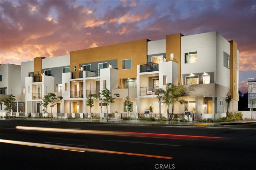 5070 Long Beach Boulevard photo 1