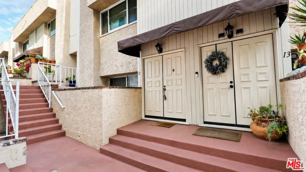 5139 Balboa Boulevard #12 photo 23
