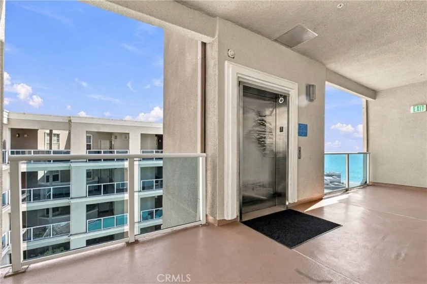 1500 E Ocean #718 photo 54