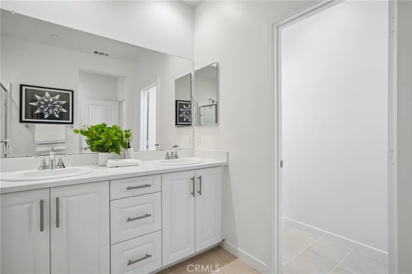 124 Chaparral photo 7