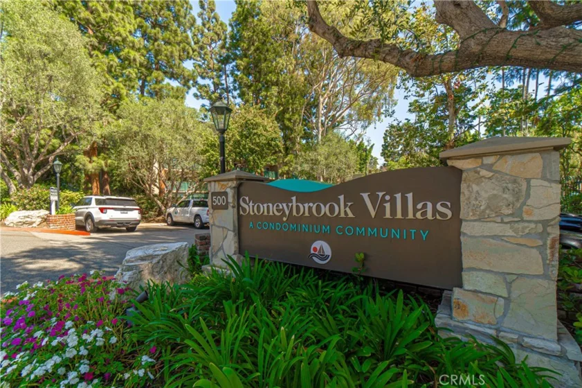 576 N Bellflower #222 photo 1