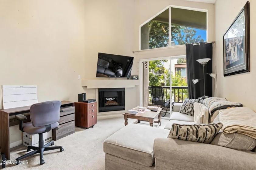 21400 Burbank Boulevard #306 photo 2