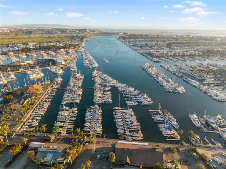 13700 Marina Pointe #611 photo 56