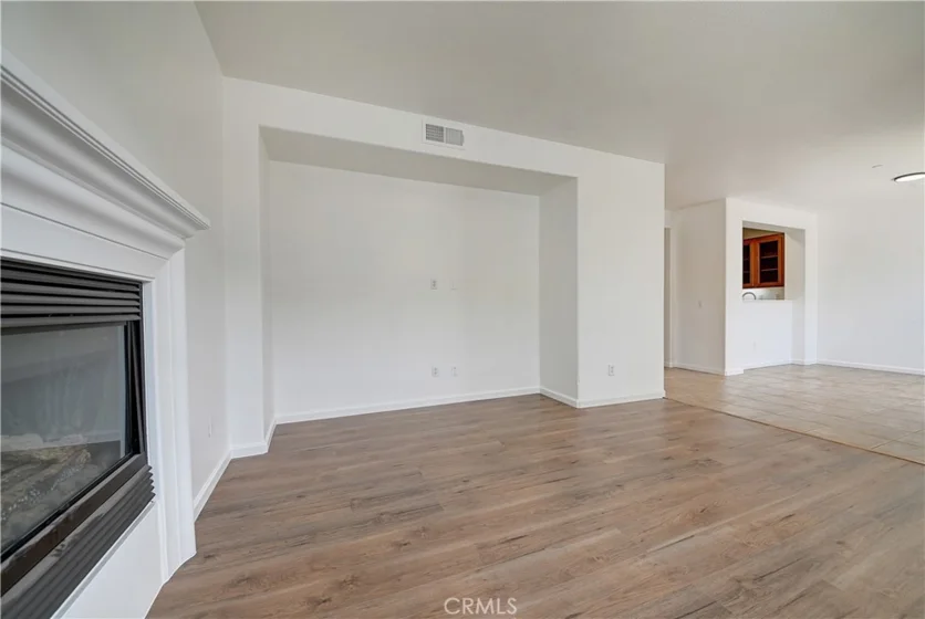 26287 Iris Avenue #E photo 3