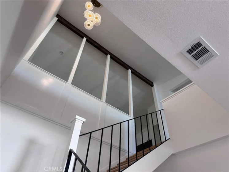 558 Vista Flora photo 7