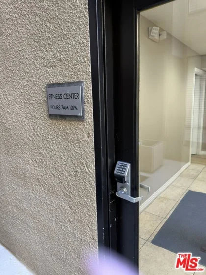 7320 Hawthorn Avenue #106 photo 5