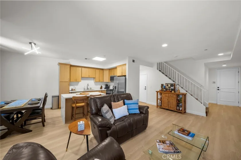 7132 Farralone #205 photo 33