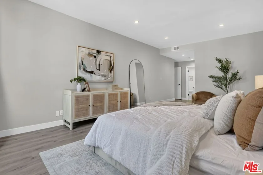 1509 Greenfield Avenue #207 photo 26