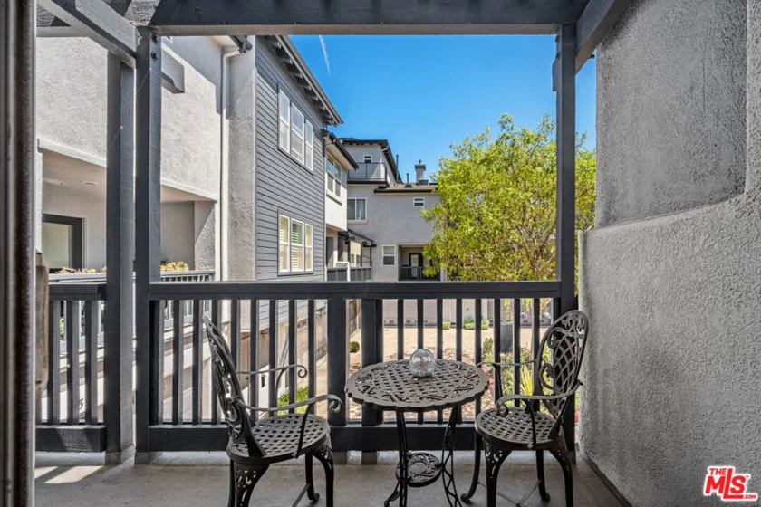 5800 Seawalk Drive #2 photo 23