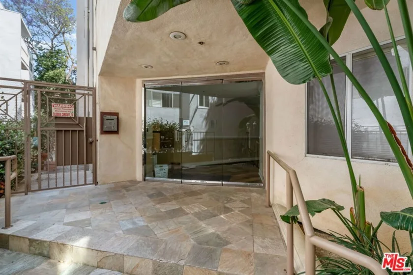 1722 Malcolm Avenue #304 photo 40
