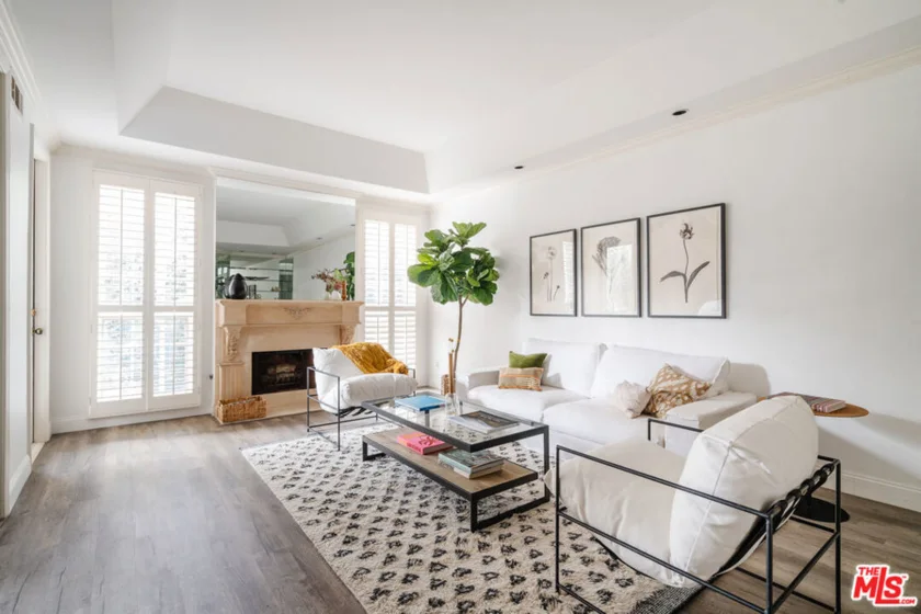 1370 Kelton Avenue #101 photo 1
