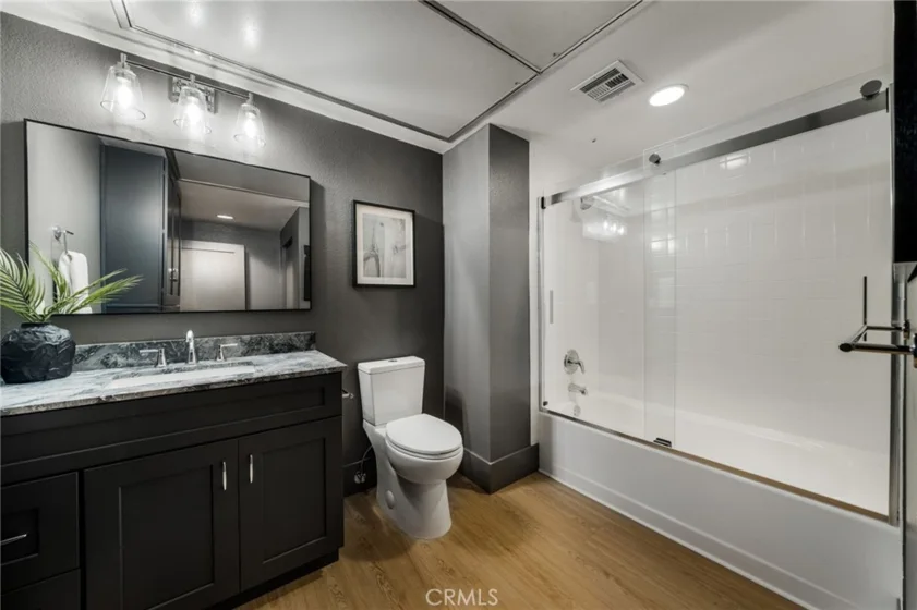 835 Locust Avenue #211 photo 23