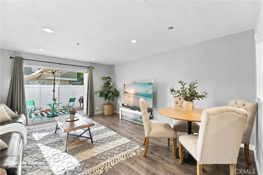 25 Bentwood Lane photo 3