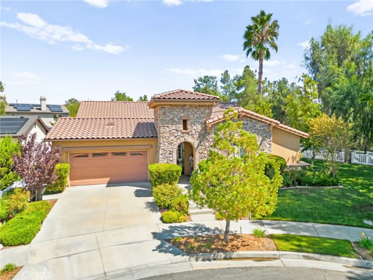 39894 Camden Court photo 2