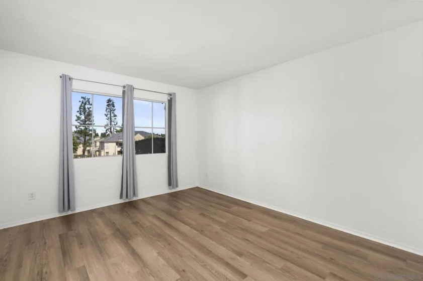 2063 Lakeridge #101 photo 23