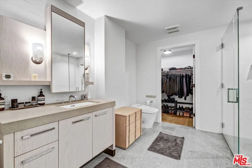 10777 Wilshire Boulevard #209 photo 6