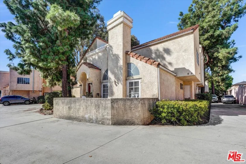 14363 Nordhoff Street #B photo 22